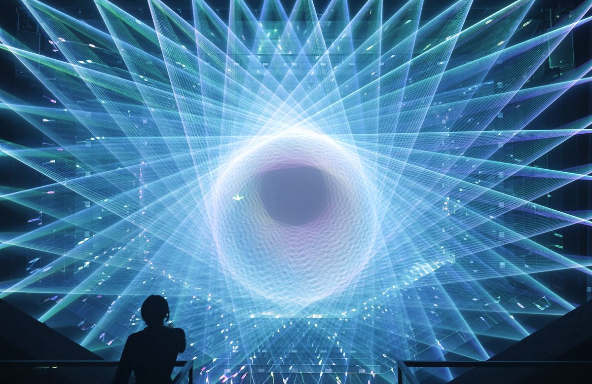 Wormhole | teamLab / チームラボ