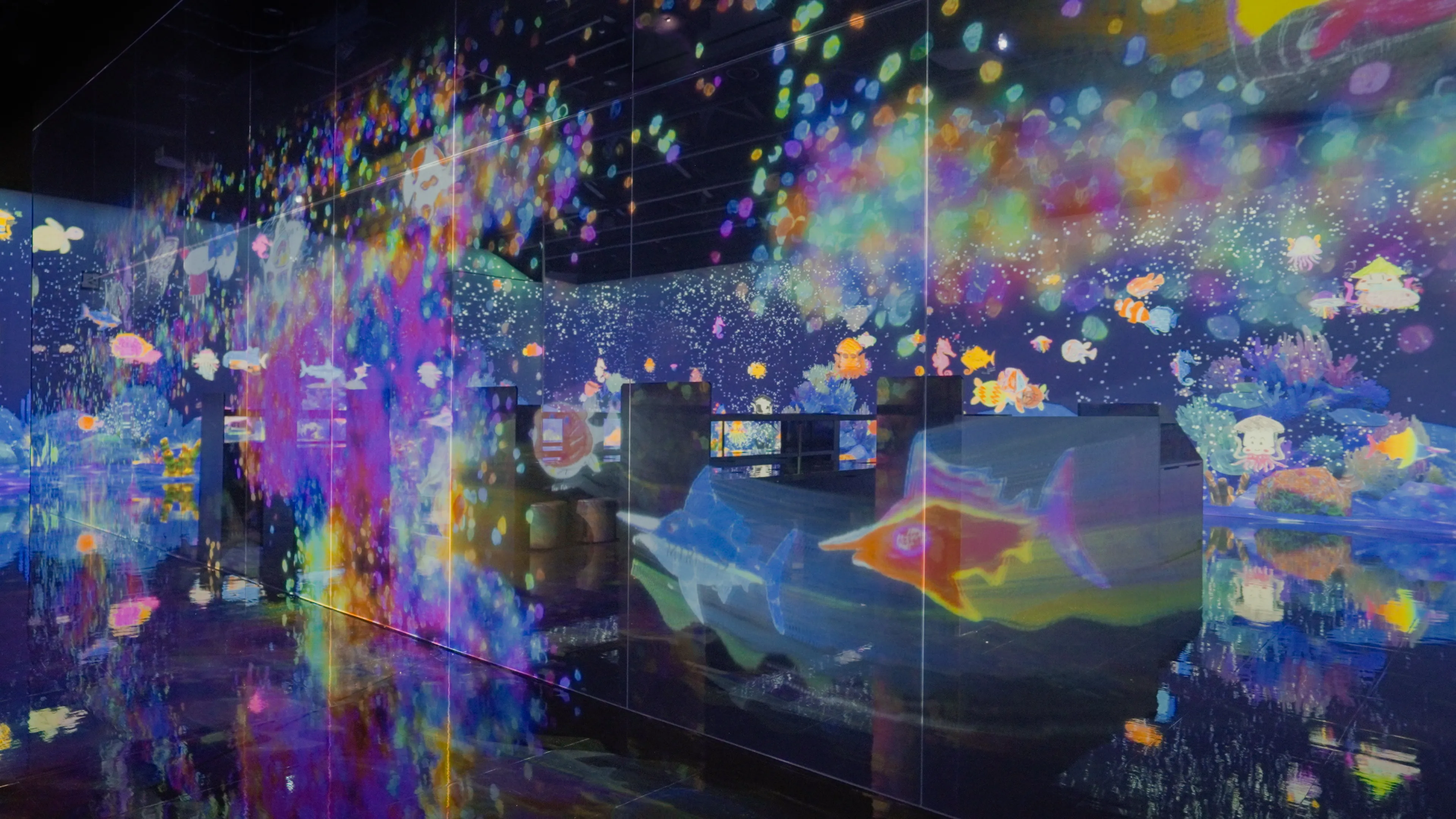 Autonomous Abstraction | teamLab
