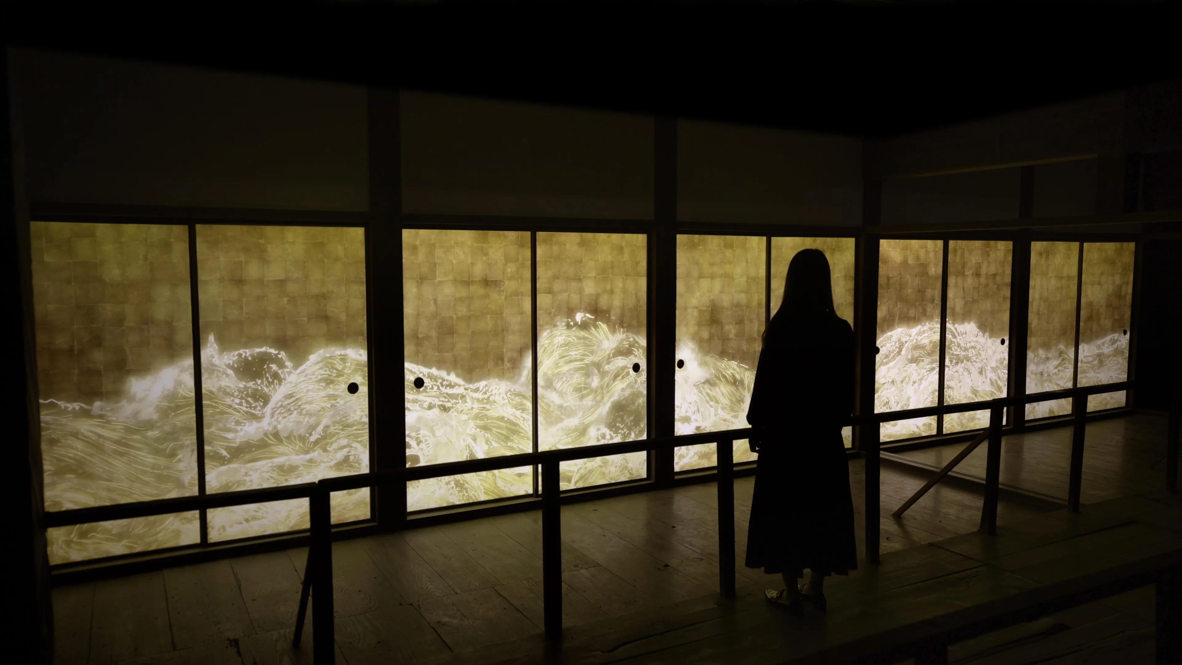 Waves of Light of Kochi Castle | teamLab