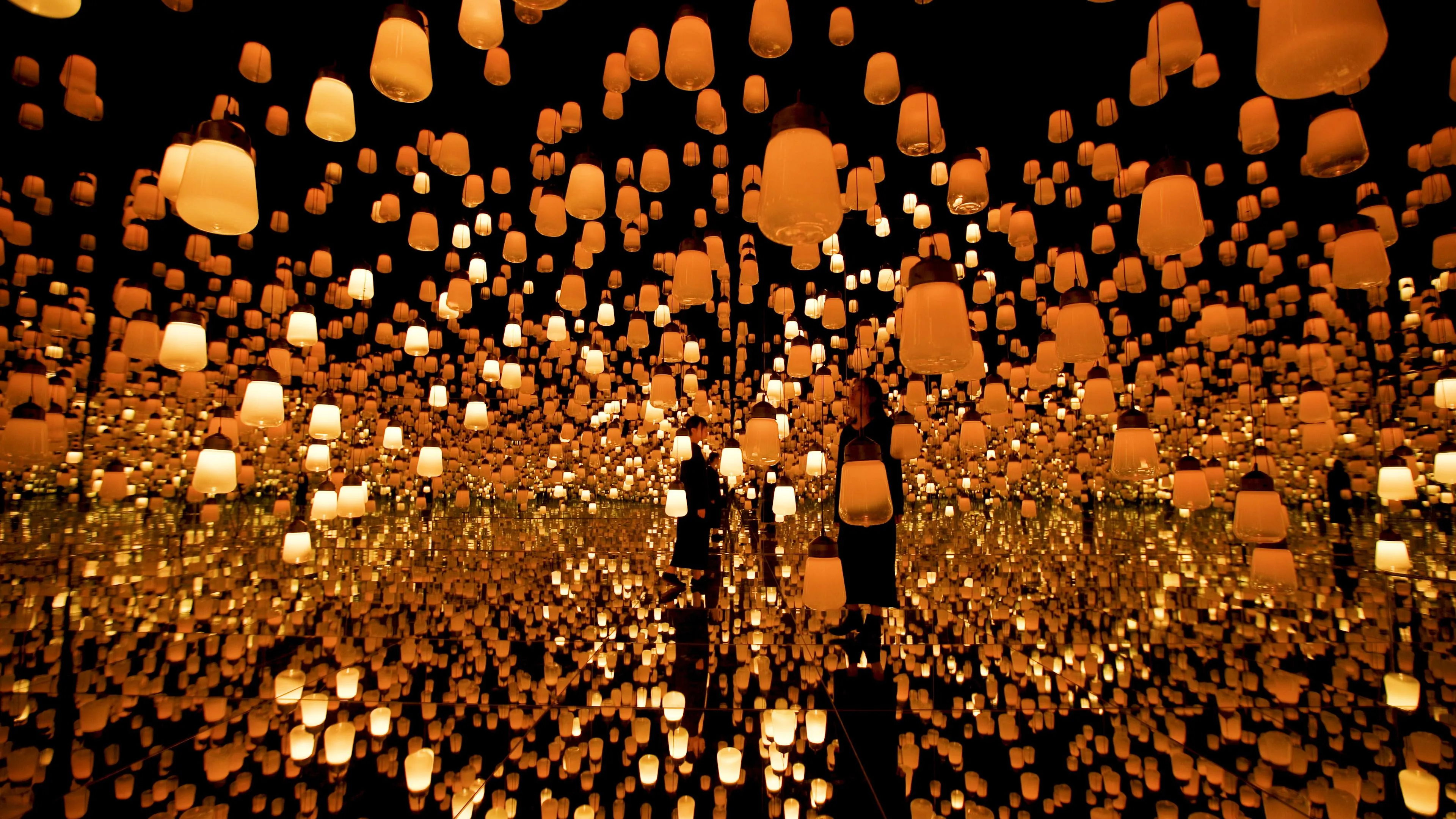Forest of Resonating Lamps - One Stroke, Fire | teamLab