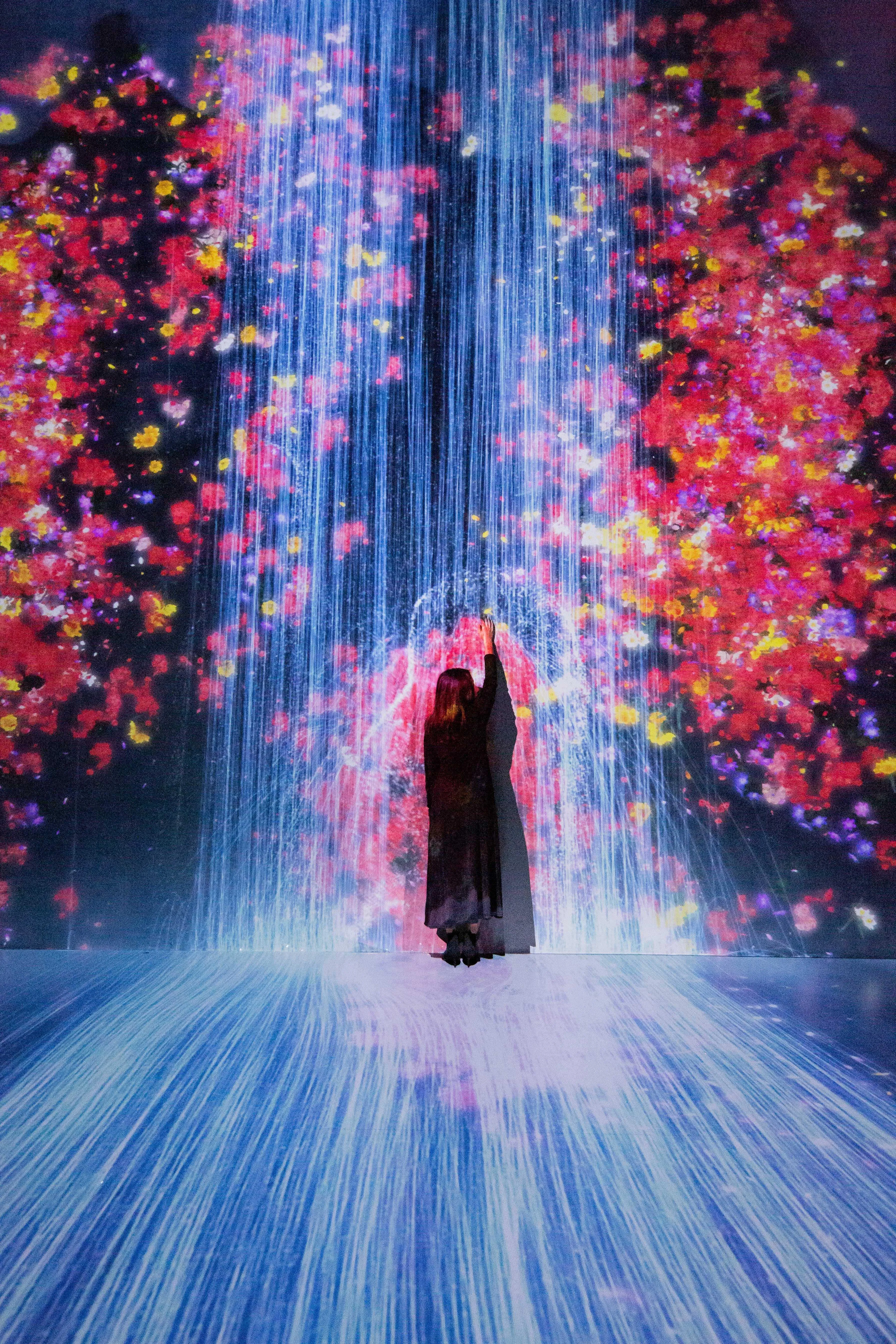 水粒子世界, 超越边界 / Universe of Water Particles, Transcending Boundaries ...