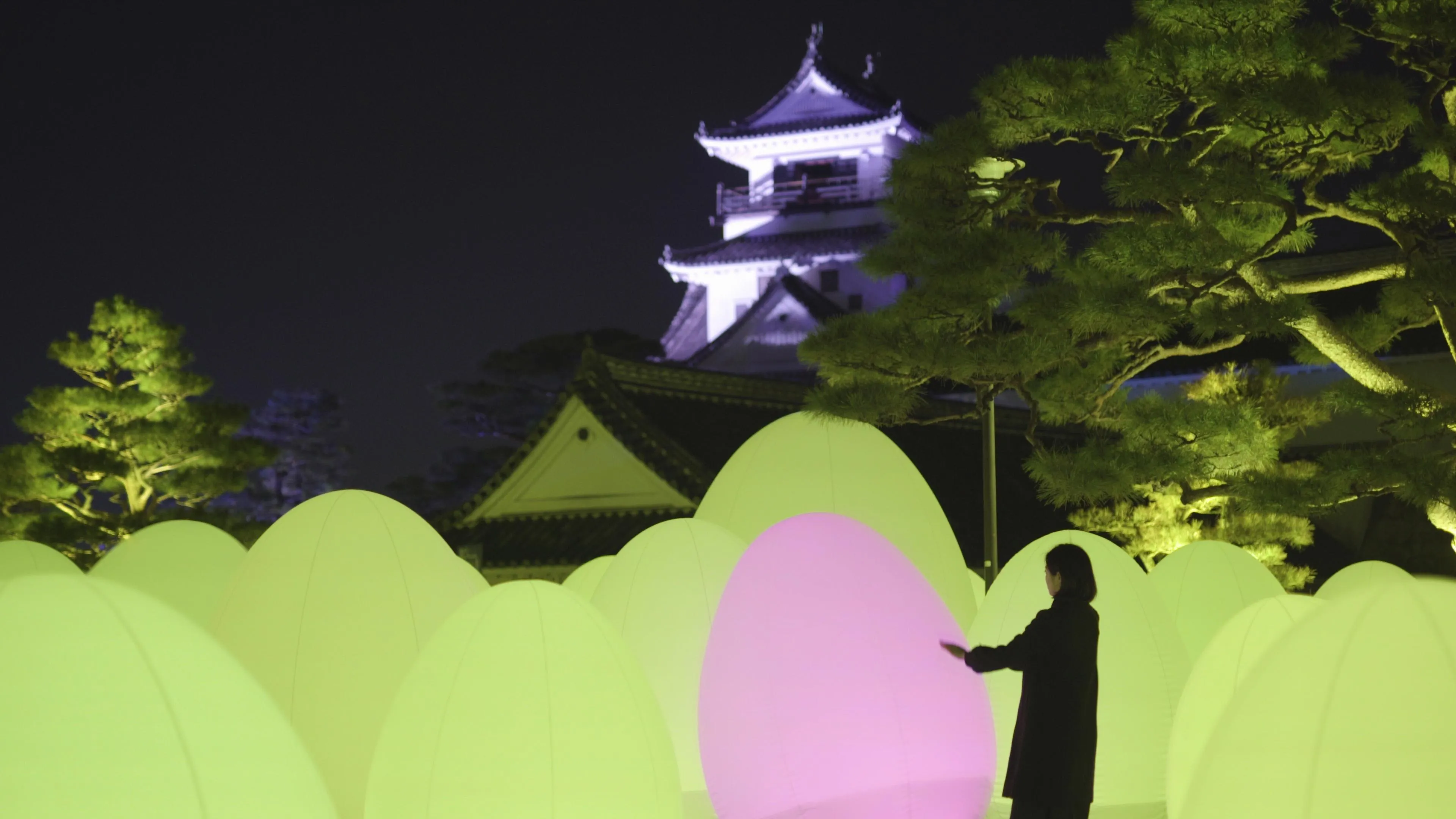 Resonating Kochi Castle | teamLab
