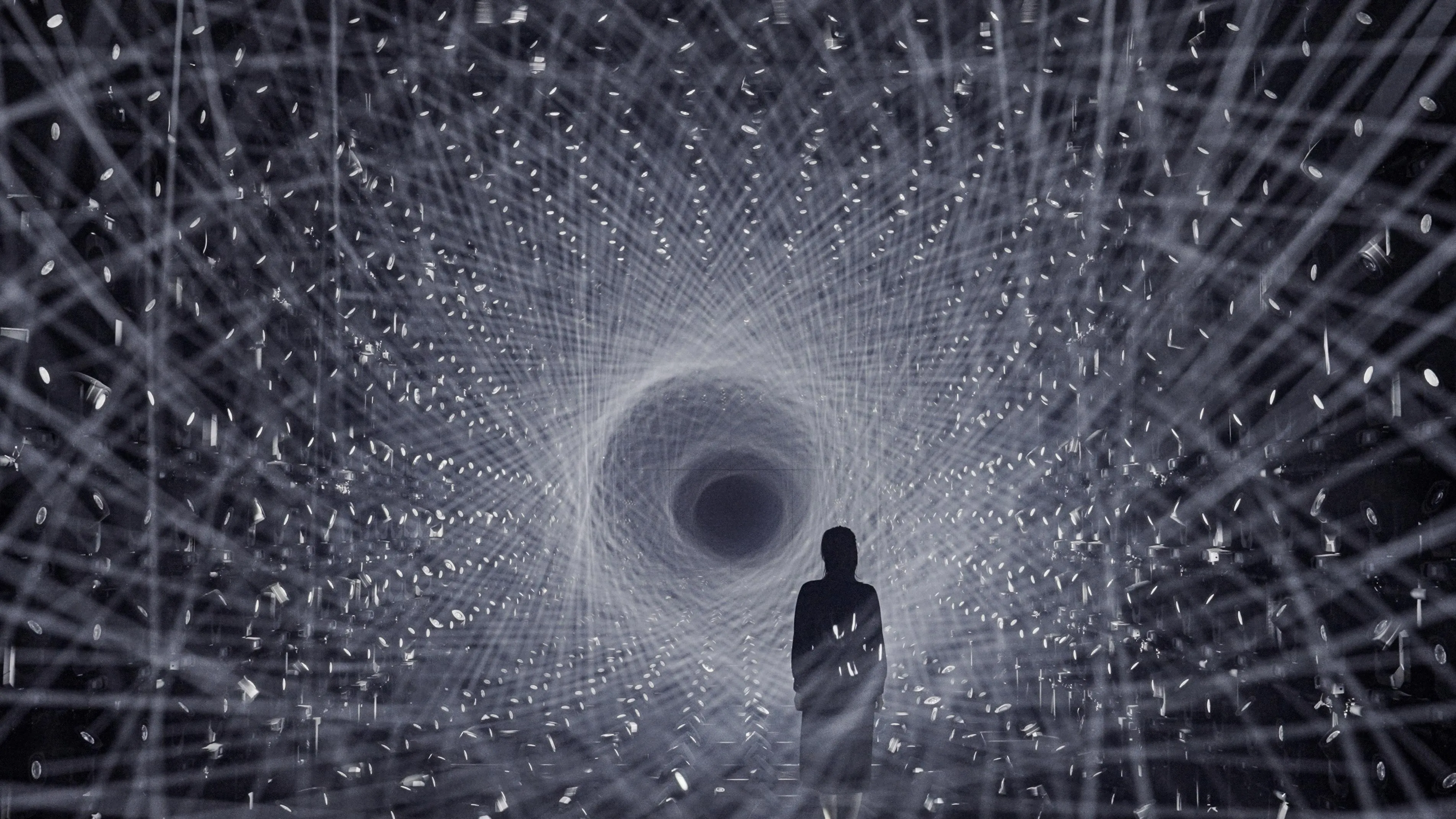 Asymmetric Existence | teamLab