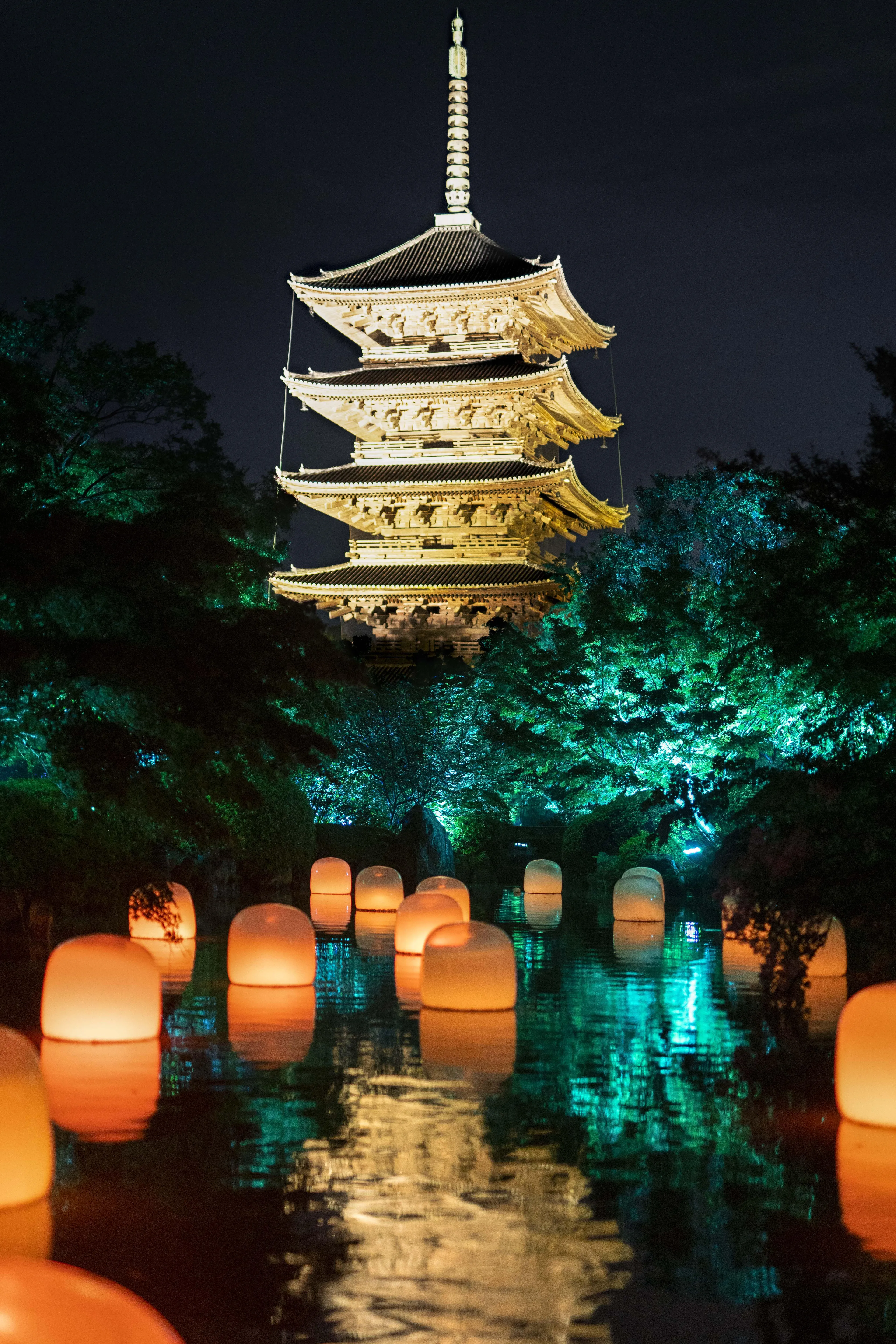 teamLab: Digitized World Heritage Site of Toji - TOKIO INKARAMI | teamLab