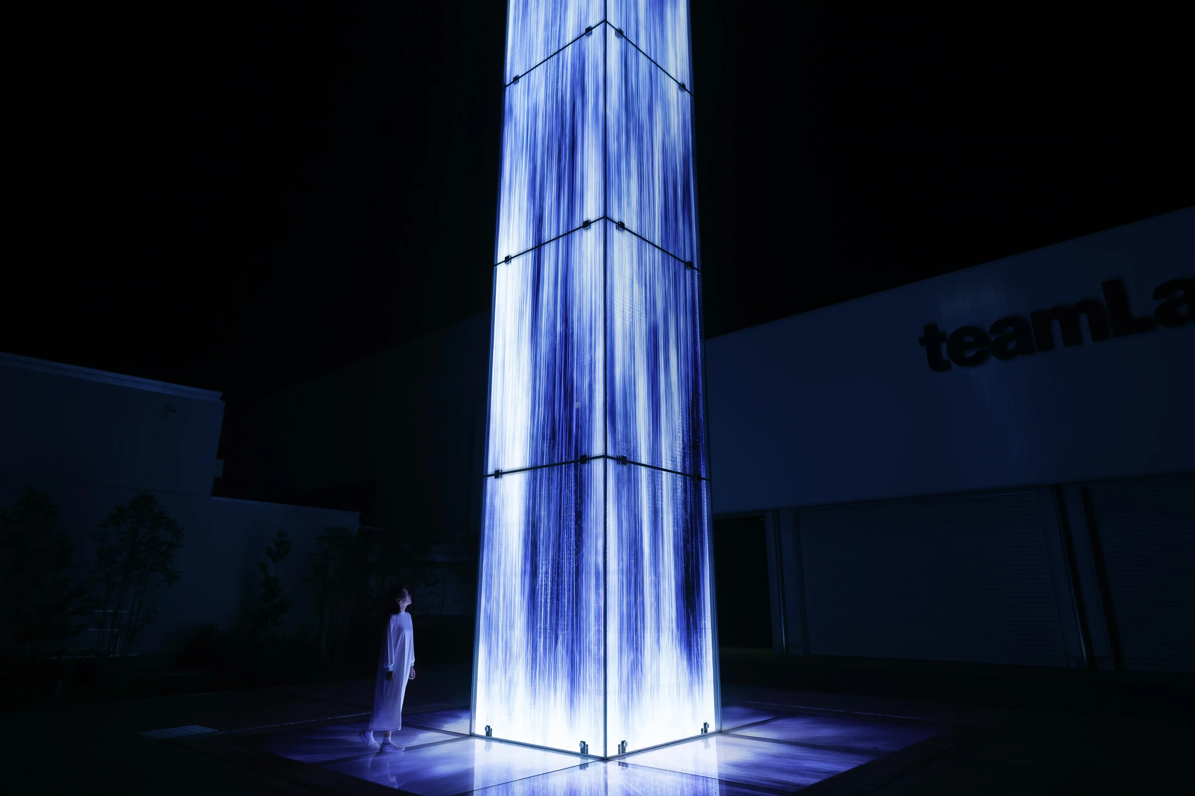 从天而降的水粒子世界 / Universe of Water Particles Falling from the Sky | teamLab